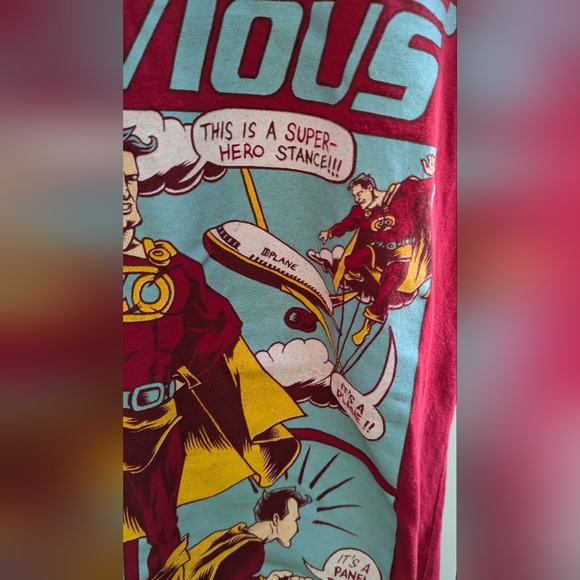 Captain Obvious T-shirt by Threadless - Medium (Juniors) - Picture 4 of 7